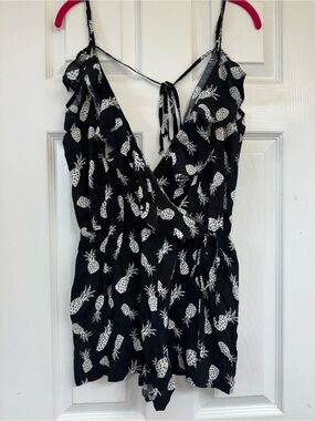 Black Pineapple Print Romper L
